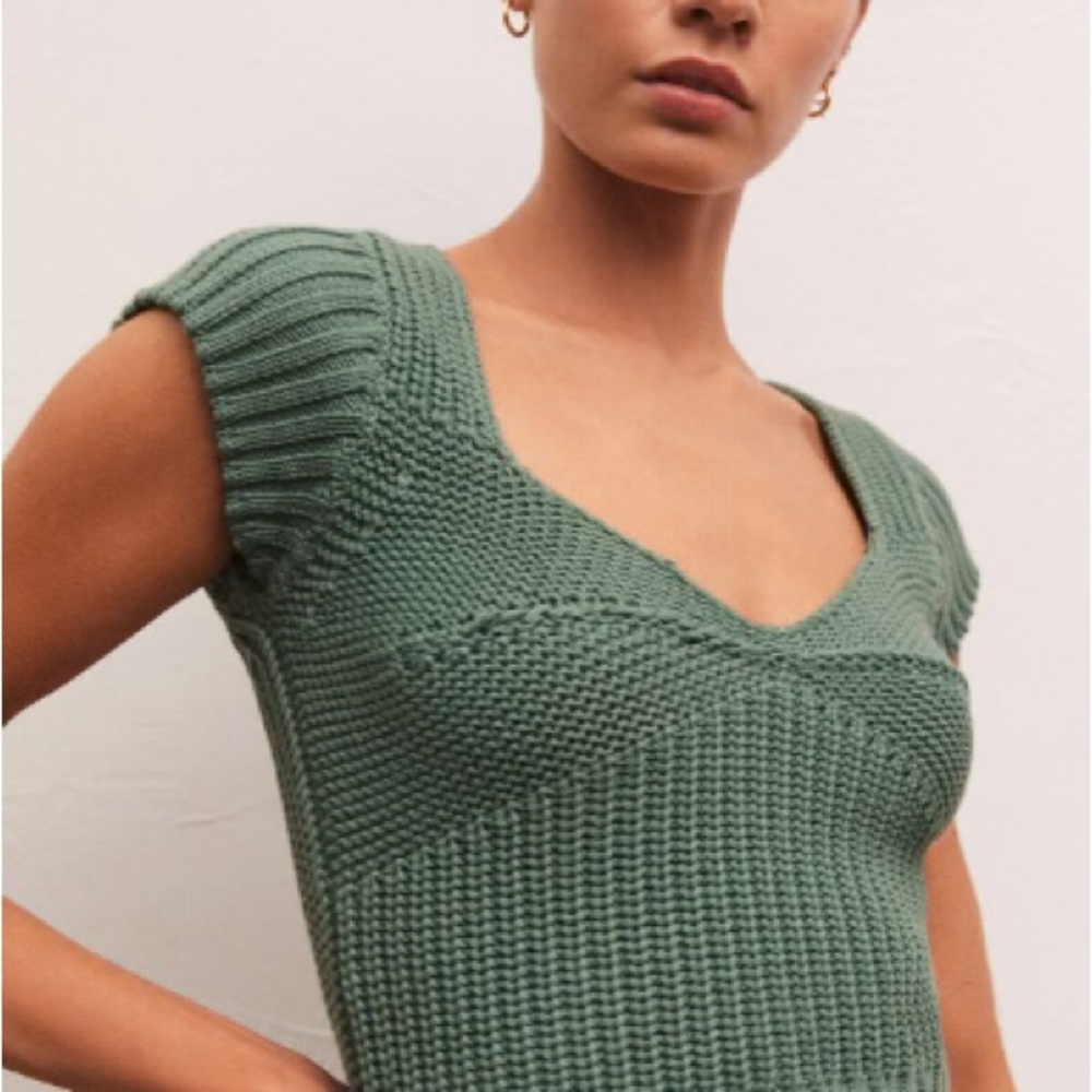 Z Supply Green V-Neck Sweater with Ribbed Knit